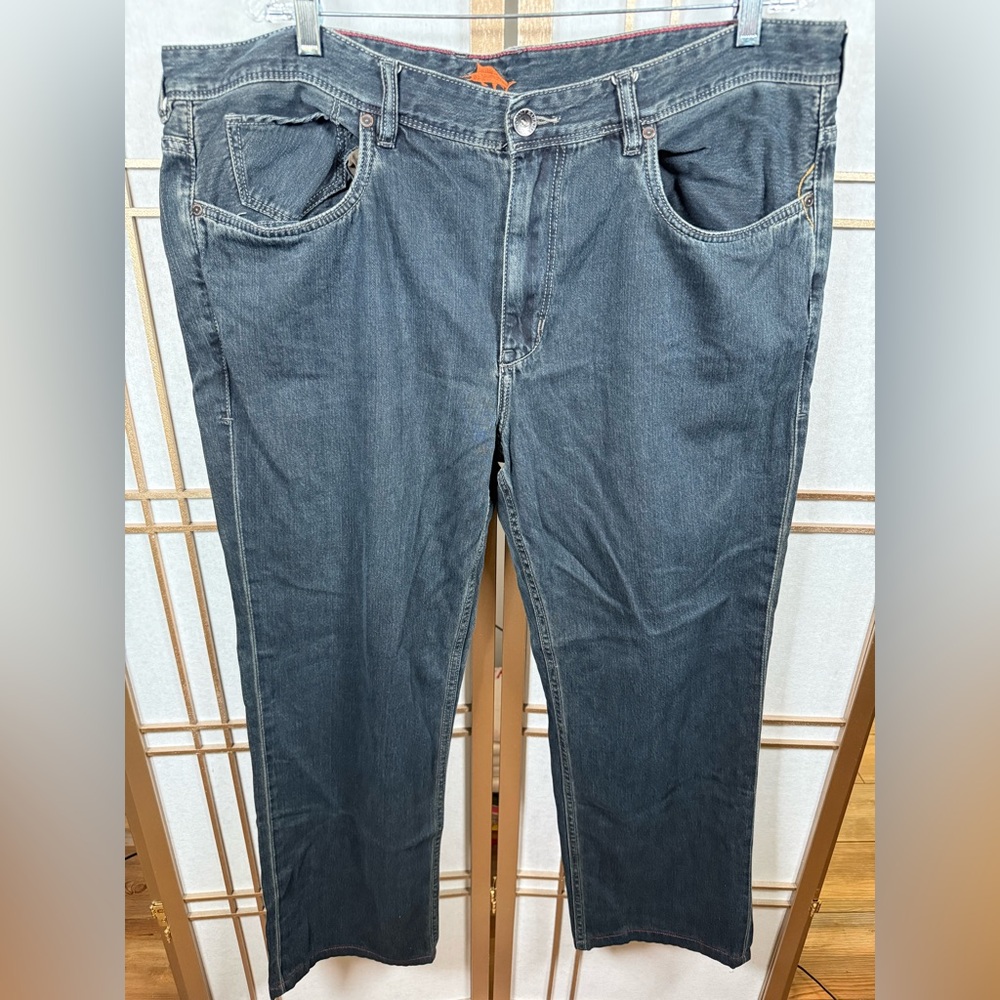 Tommy Bahama Cayman Island Relaxed Fit Dark Denim Jeans - Men’s Size 40 x 32 EUC